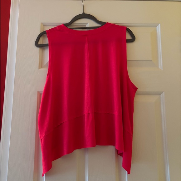 Free People Movement Tempo Tank. Featherlight sleeveless top. Size Medium - Picture 2 of 6